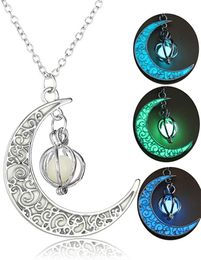 pumpkin gifts Canada - Pendant Necklaces Moon Crescent Necklace For Women Girls Vintage Luminous Pumpkin Lantern Bead Statement Chain Halloween Jewelry Gift
