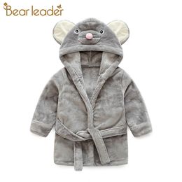 Baby Bathrobe Children Kids Pajamas Panda Mouse Rabbit Bath Robe Homewear Boys Girls Hooded Beach Towel 210429