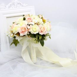 2022 букет натуральных цветов для новобрачных Свадебные цветы, холдинг искусственным природным букетом роз с шелковым атласным лентой розовый белый бодровый белый Bridemaid Bridal Party