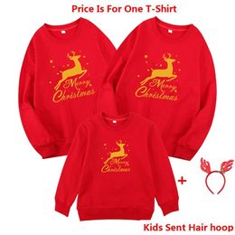 Family Clothing Christmas Deer Mommy and Me Clothes Mother Daughter Father Son T-shirt Matching Outfits 210521