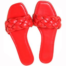 Slippers Female Casual Women's Weave Designer Sandals For Ladies Soft Flats Shoes Brand Girls Outdoor Beach Shoe 2021 Summer