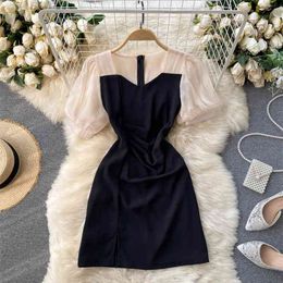 Women Fashion Square Neck Short Sleeves Hit Colour Stitching Pleated Slim Black Dress Elegant Summer Vestidos R973 210527