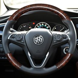 Suitable for Buick 12 New Regal Verona Oncoway Mahogany Carbon Fibre Pattern Hand Sewn Leather Steering Wheel Handle Cover