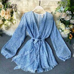 Summer Chiffon Playsuit Fashion Women Sexy V-neck With Belt Floral Print Shorts Romper Ladies Beach Pleated Jumpsuit 210525