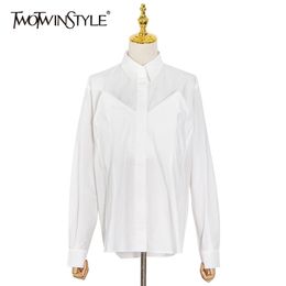 White Patchwork Pocket Shirt For Women Lapel Long Sleeve Casual Minimalist Blouse Female Fashion Clothing 210524