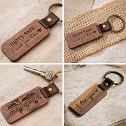 Valentine's Day Present Wholesale Spot Wooden Keychain Straps Luxury Vintage Leather Keychains Customised Metal Keyring