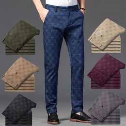 Fashion Streetwear Men Clothing 7 Colour 2021 Spring Summer Men's Straight Slim Casual Pants Trousers Trend Black Plaid Pants Men Y0927