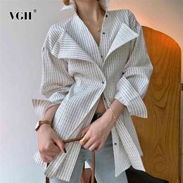 VGH Casual Striped Blouse For Women Lapel Long Sleeve Side Split Large Size Temperament Shirt Female Fashion New Clothing 210323