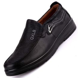 Новый Новый Размер логотипа 38-47 Высококлассные Мужские Повседневные Обувь Мода Кожаные Обувь Мужская Летняя Мужская Плоская Обувь прямых продаж