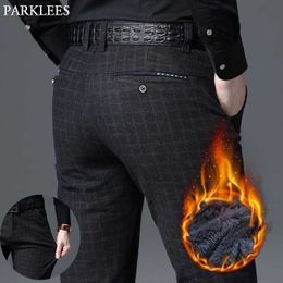 Classic Plaid Stretch Suit Pants Men Brand Plus Velvet Mens Dress Pants Mens Slim Fit Warm Comfortable Pantalon Homme 210522