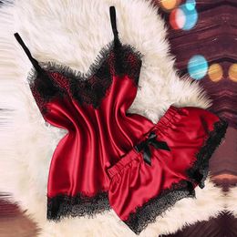 Women Solid Colour Casual Sexy Pyjamas Set V-Neck Eyelash Lace Satin Tight Waist Camisole Bowknot Shorts Q0706