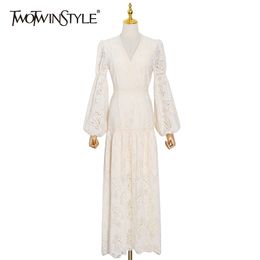 TWOTWINSTYLE Vintage Patchwork Lace Dress For Women V Neck Lantern Sleeve High Waist Long Dresses Female Fashion 210517