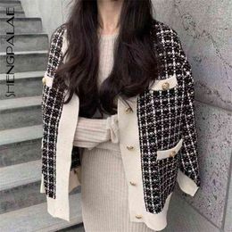 Korean Autumn And Winter Women's Sweater Coat Simple Colour Contrast Single Breasted Plaid Knit Cardigan ZT1423 210427