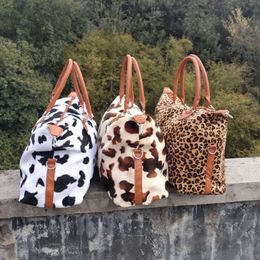-Leopard Vaca Imprimir Handbags Grande Capacidade Fim de Semana Mulher Sacos de Viagem Mulheres Esportes Yoga Totes De Armazenamento Maternidade Sacos