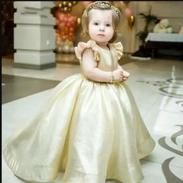 Ball Lovely Champagne Gown Flower Girl Dresses For Wedding O Neck Backless Sweep Train Bow Child Birthday Party Gowns Girls Pageant Dress Custom Made s s