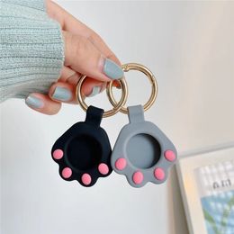 Cat Paw Key Chains Pets Locator Tracker Covers Silicone Protector Cases for Airtags Air Tags Anti Lost Anti-scratch Device Cartoon Keyrings Bag Pendants