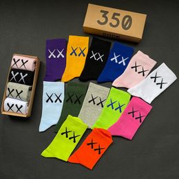 Men's Socks 4 Pairs/Box Fashion XX Men Couples Male Tide Street Europe Hip Hop Match Tidal Youth And Women Personality