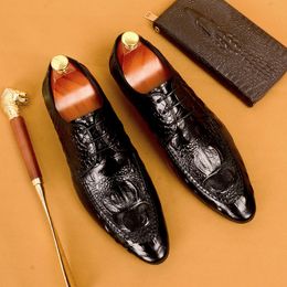Lacing Men Black Formal Shoes Genuine Leather Brogue British Oxford Dress Shoes Khaki Red Wine Pointed Toe Men Wedding Shoe