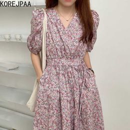 Korejpaa Women Dress Korean chic summer French retro V-neck floral lace-up waist bubble sleeve dress long skirt female 210526