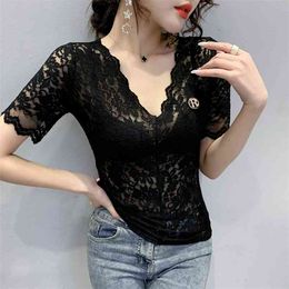 Korean style Women Lace Blouse Tshirt Summer Elegant Short Sleeve V-neck Shirt Female See-through Tops 210507