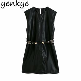 Vintage Solid Color With Belt Women O Neck Sleeveless A-line Short Autumn Plus Size Faux Leather Dress vestido 210514