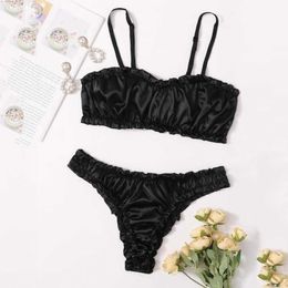 Satin Sling Underwear Set Black Temptation Ladies Fashion Sexy Lingerie Ruffle Underwear Women Lingerie Set Sexy Thong Bra Set Y0911