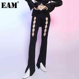 [EAM] Hollow Out Bandage Pleated Pearls Boot Cut Trousers Loose Fit Full Pants Women Fashion Spring Summer 1DD8467 21512