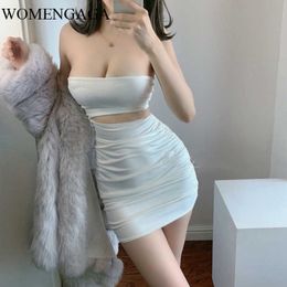 Slash Neck Sexy Tube Chest Showing Waist Hollow Out Temperament Hip Slim Pleated Bottoming Mini Dress Autumn QS5 210603
