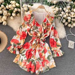Spring Autumn Seaside Vacation One-piece Tropical Print V-neck Puff Sleeve Fungus Lace High Waist Wide-leg Shorts C580 210506