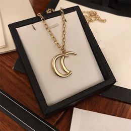 Couples Classic Letter Pendant Necklace with Box Trendy Festival Gift Chain Golden Unisex Charm Exquisite Jewellery Outdoor Necklaces