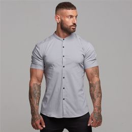 Mens Shirt Plain Gym Clothing Summer Slim Fit Short Sleeve Dress Shirt Fitness Man Solid Men Plus Size Social Business Shirts 210421