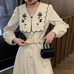 Korean One-Piece Dress French Rose Embroidery V-neck Blazer Dress Women Slim Elegant Party Dress Women Fashion Clothing New 210325