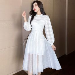 Fashion Spring Two Pieces Set Women Elegant Sweet Lace Long Sleeve slim Bodycon Mini Dress + Mesh Skirts Suit 210519