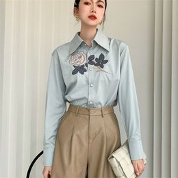 High Quality Blouse Women Shirts Vintage Flower Embroidery Tops Spring Autumn Korean OL Woman Shirt Blusas Ladies Clothes 210514