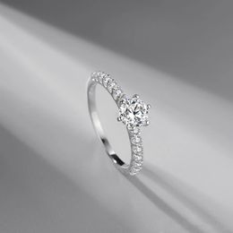 S925 Sterling Silver Platinum-plated Inlaid Simulation Moissanite D Colour Single Diamond Six Prong Engagement Diamond Ring