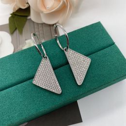Earrings Jewelry Womens Sliver Designer Earring Ear Studs Letter Triangle Diamonds Luxurys Brand Silver Needle Weote
