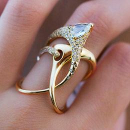 Huitan Luxury Irregular Magical Witch Ring Super Cool Accessories Gadget Golden Twist Winding Women Jewellery Personality Rings