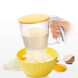 listing Plastic Flour Strainer Fine-mesh Flour Sieve with Top and Bottom Lids Hand-held Flour Sieve Baking Tool 210626