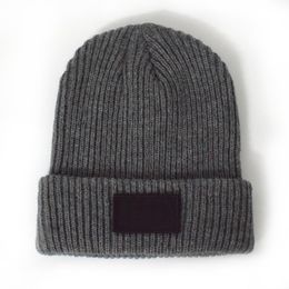 2022 new Designers Skullies Caps Beanies for men women Luxury Beanie winter knitted skateboard skull cap Black grey red striped hats