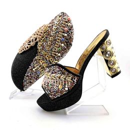2022 belles chaussures de bal Sandales Doershow Beautiful style chaussures italiennes avec sacs assortis de sacs pour femmes et désignées africaines pour les sandales d'été de bal! Hju1-24 zi0i