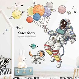 Cartoon Outer Space Astronaut Wall Sticker for Kids rooms Nursery Removable Wall Decor Vinyl Balloon Sticker Decals Home Decor 210914