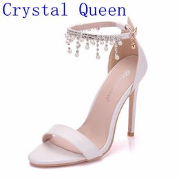 Crystal Queen Women Elegant Heels Wedding Shoes For Women High Heel Sandals Pearls Tassel Chain Platform White Party Shoes Y0305