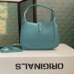 Shoulder bags luxury chain pouch 18cm camera handbags High quality purses Crossbody Retro decoration