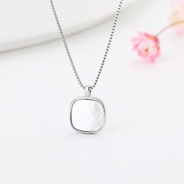 Pendant Necklaces Square Fritillary Necklace S925 Sterling Silver Simple All-Match Light Luxury Ornament Get Gift For Girlfriend Free
