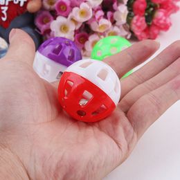 100pcs Pet Toys Hollow Plastic Cat Ball With Small Bell Lovable Voice Interactive Ball Tinkle Puppy Playing Toys 3.5cm Randomly Sending