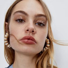 Earring Female Fashion Bohemian Natural Stone Shell Hoop Earring For Women 2021 Trendy C Shape Circle Hanging Earring Jewellery