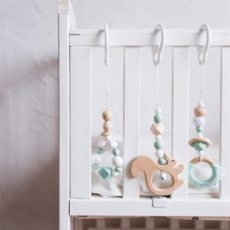3Pcs/Set Baby Rattles Wooden Beads Pendant Crib Mobile Baby Toys Bed Hanging Decor Handmade Stroller Accessories Infant Products 210320