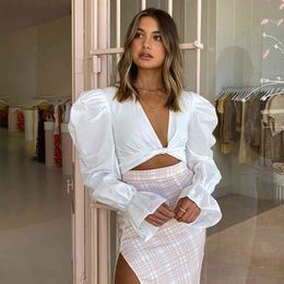 Sexy V Neck Criss Cross Twist Bowknot Front Cut Out Blouse Elegant Party Puffer Sleeve Women Slim White Short Shirt Club 210517