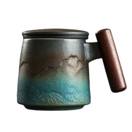 Ceramic Retro Coffee Cup Office Water Philtre Tea with Cover s and Mugs Wooden Handle Caneca Birthday Gift Box CM061 220311