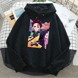 Demon Slayer Print Hoodie Man Long Sleeve Casual Pullover Hooded Pockets Fleece Hoody Sweatshirt Woman Anime Harajuku Hoodies H0909